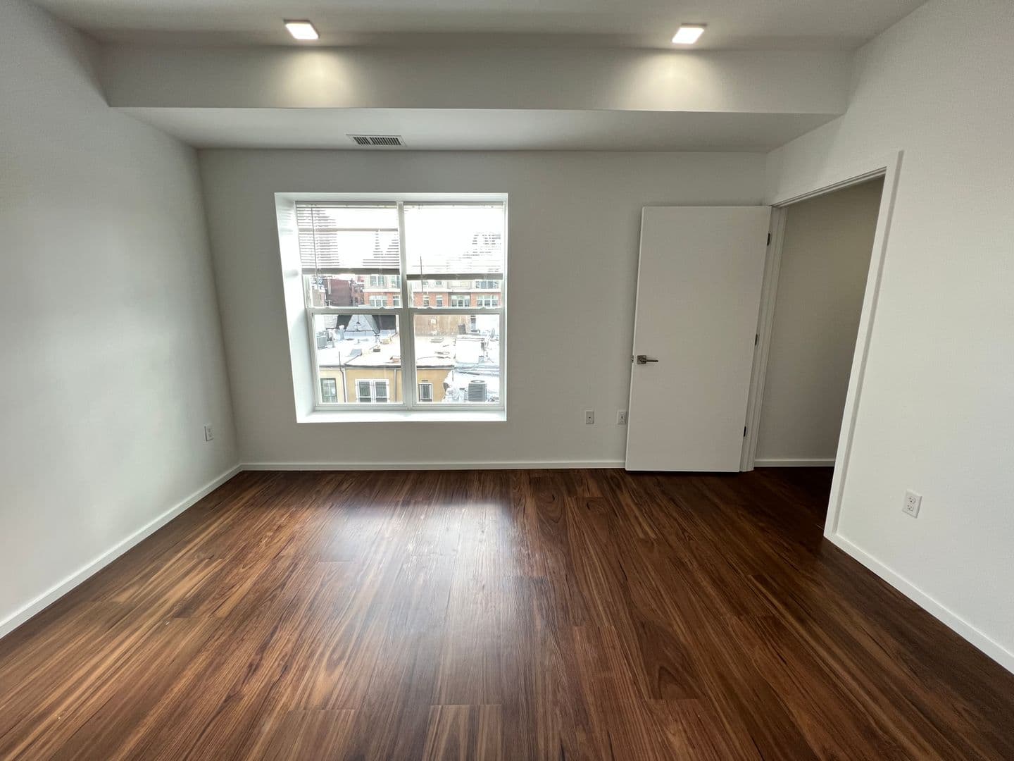 Baltimore Apartment: 9 E. Mt. Royal Avenue