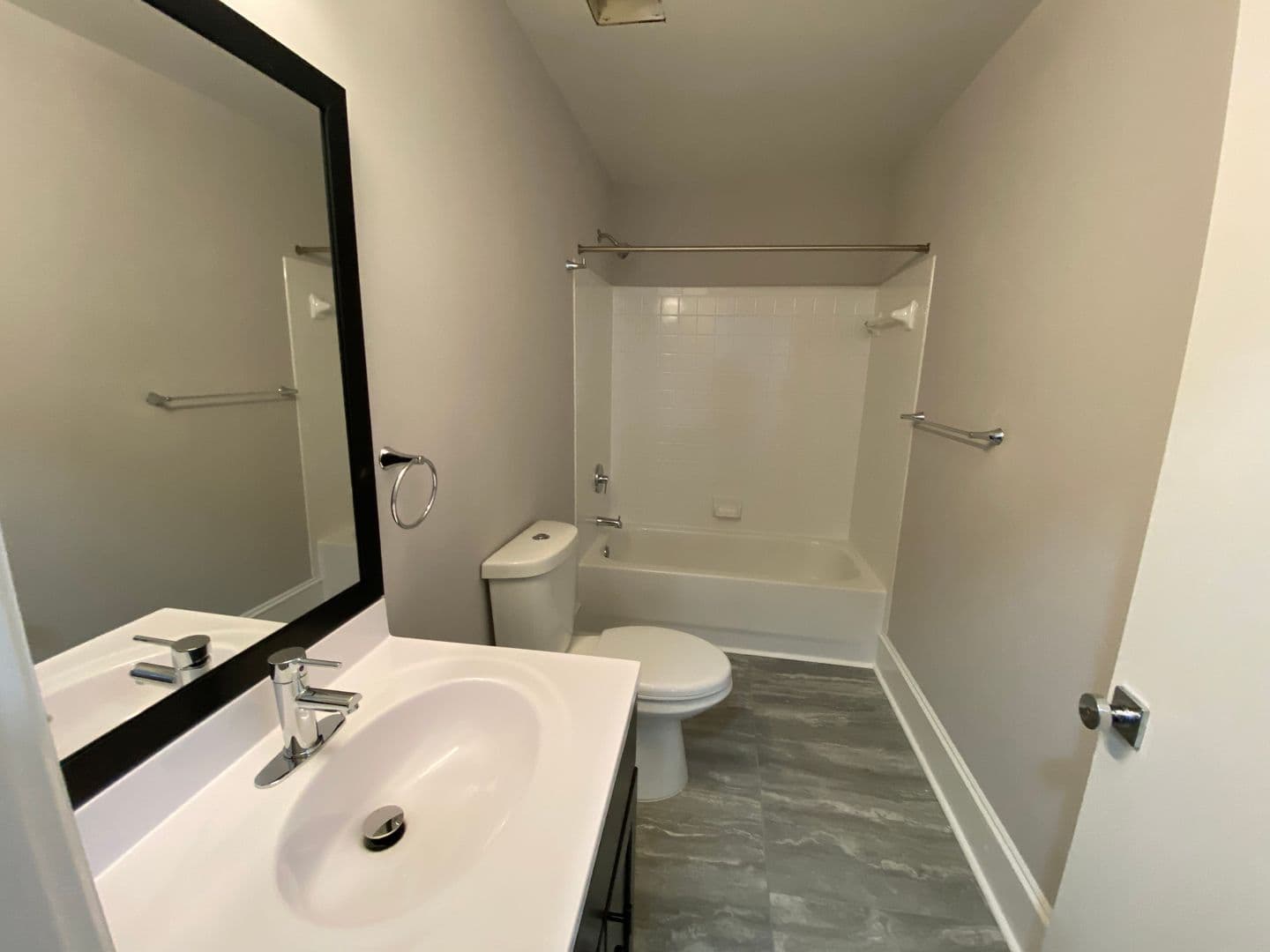 Baltimore Apartment: 306 W Franklin St