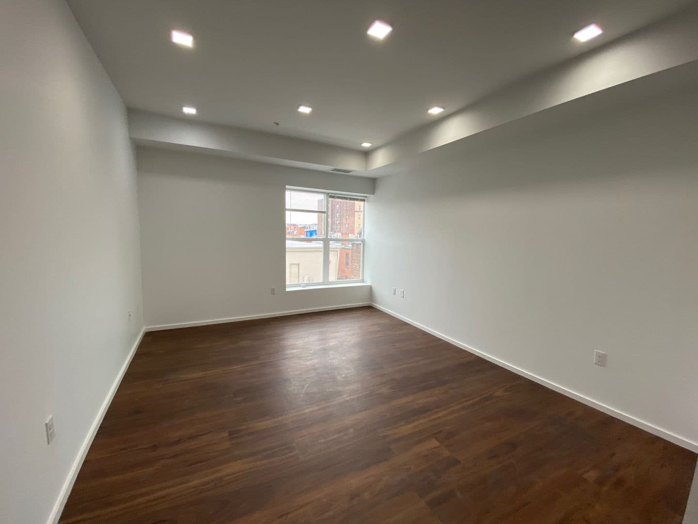 Baltimore Apartment: 9 E. Mt. Royal Avenue