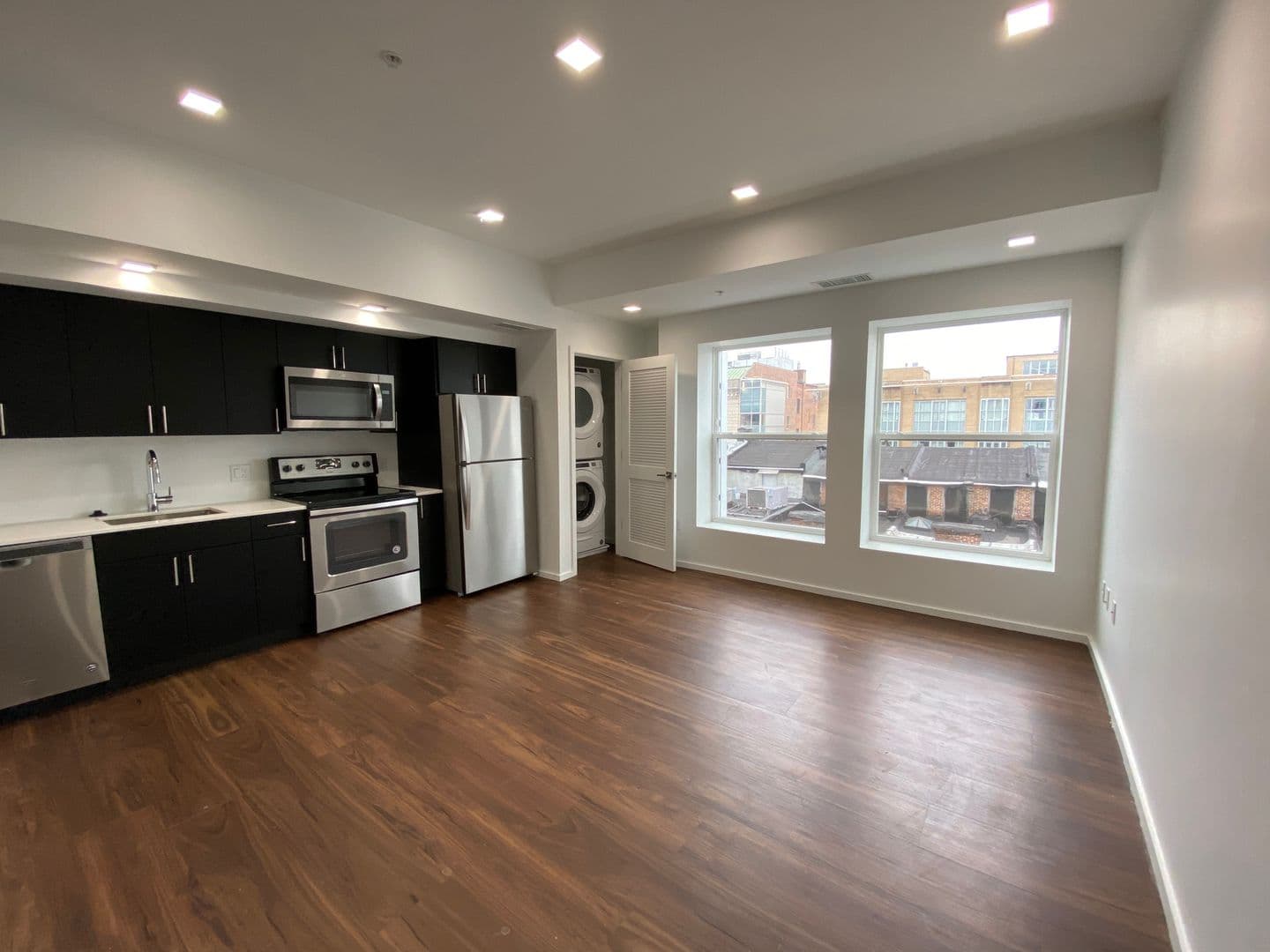 Baltimore Apartment: 9 E. Mt. Royal Avenue