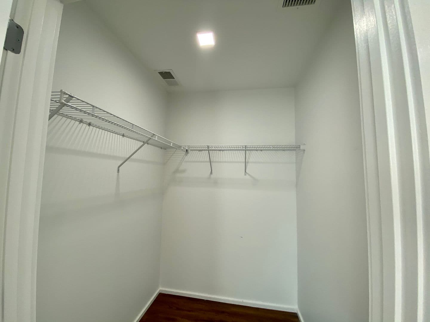 Baltimore Apartment: 9 E. Mt. Royal Avenue