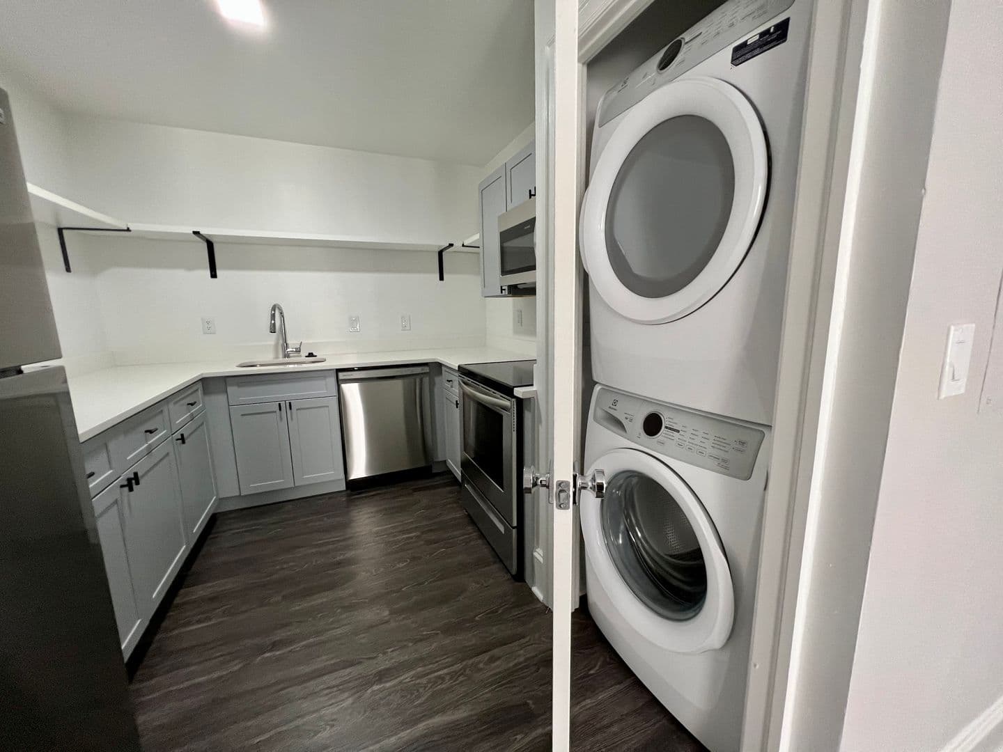 Baltimore Apartment: 306 W Franklin St