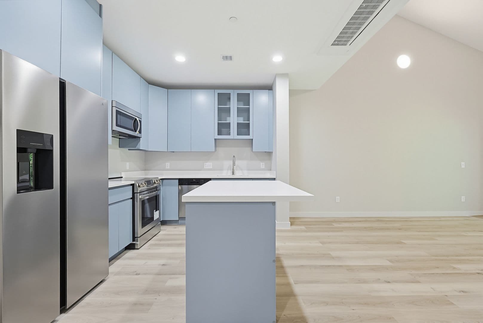 Franklin Apartment: 230 East Central Street
