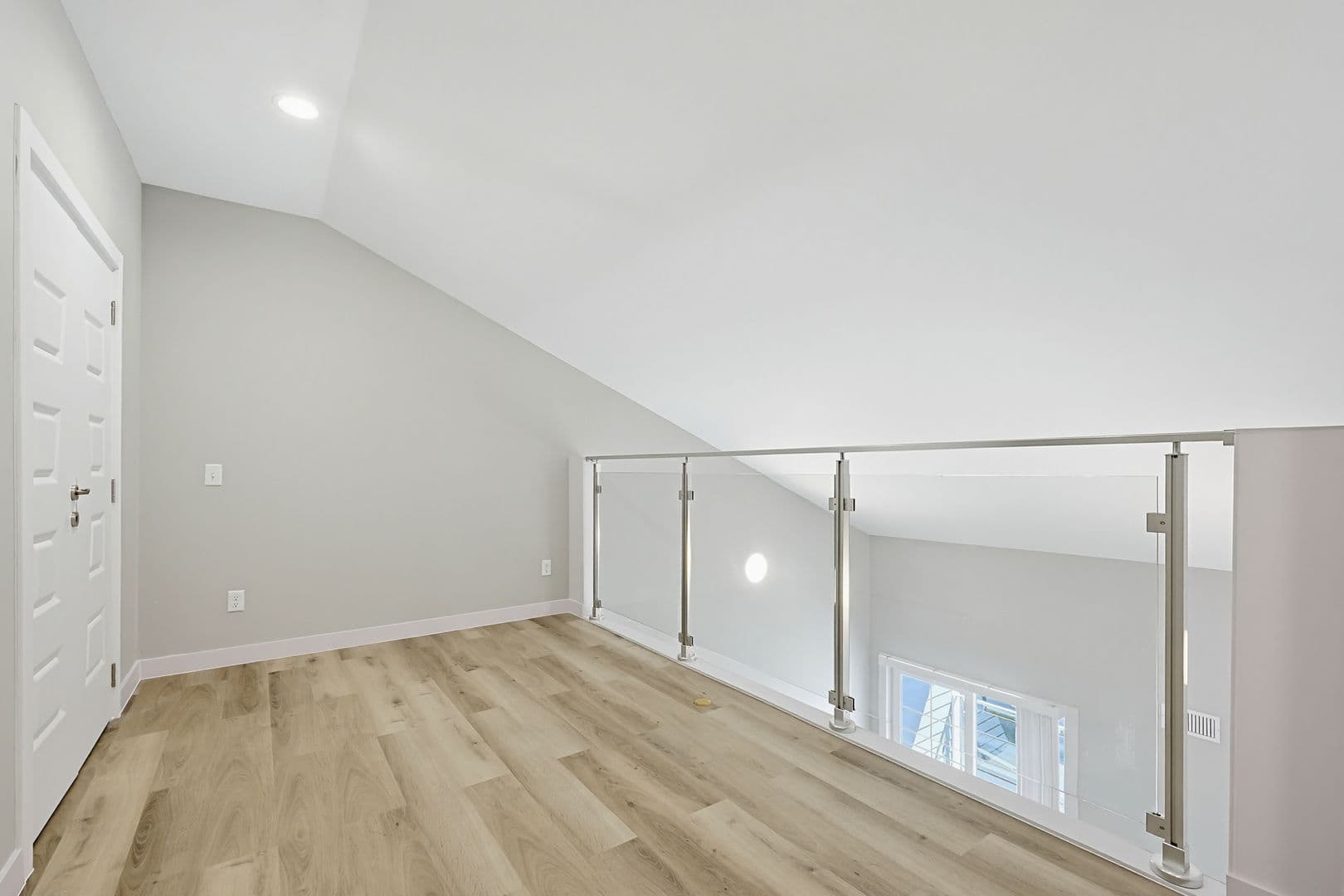 Franklin Apartment: 230 East Central Street