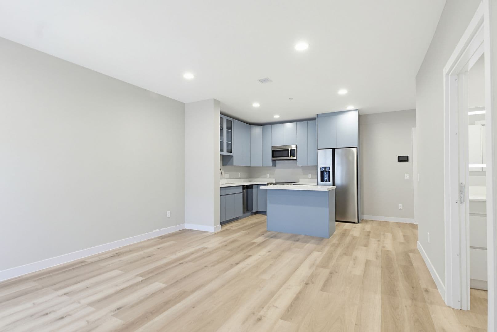 Franklin Apartment: 230 East Central Street