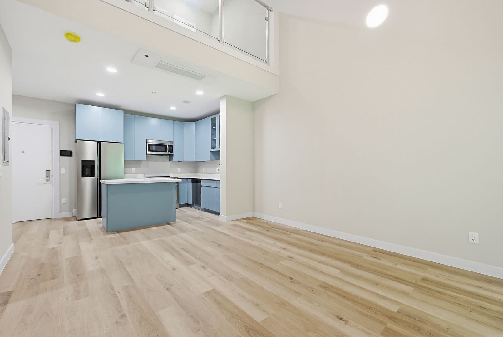 Franklin Apartment: 230 East Central Street