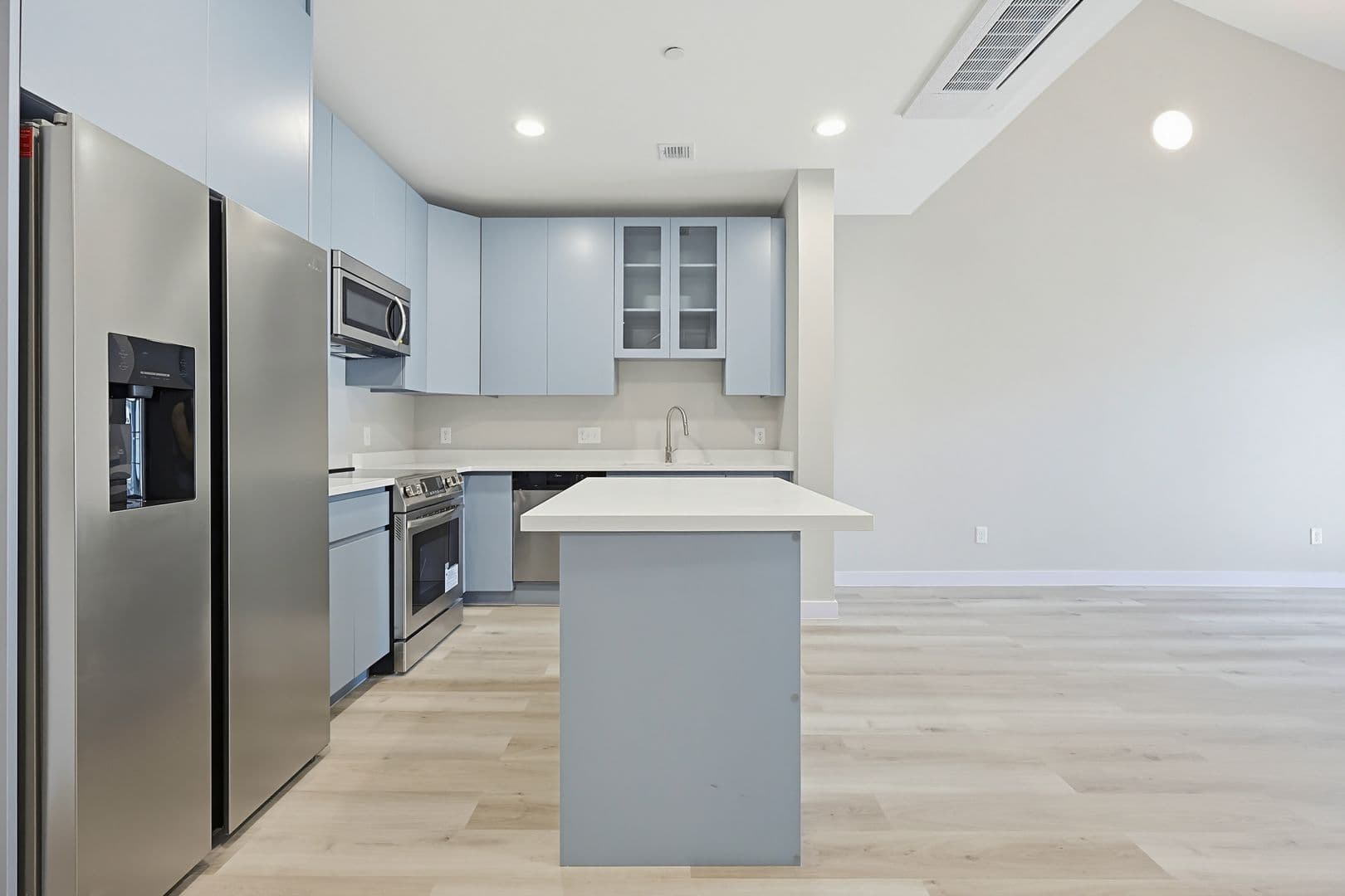 Franklin Apartment: 230 East Central Street