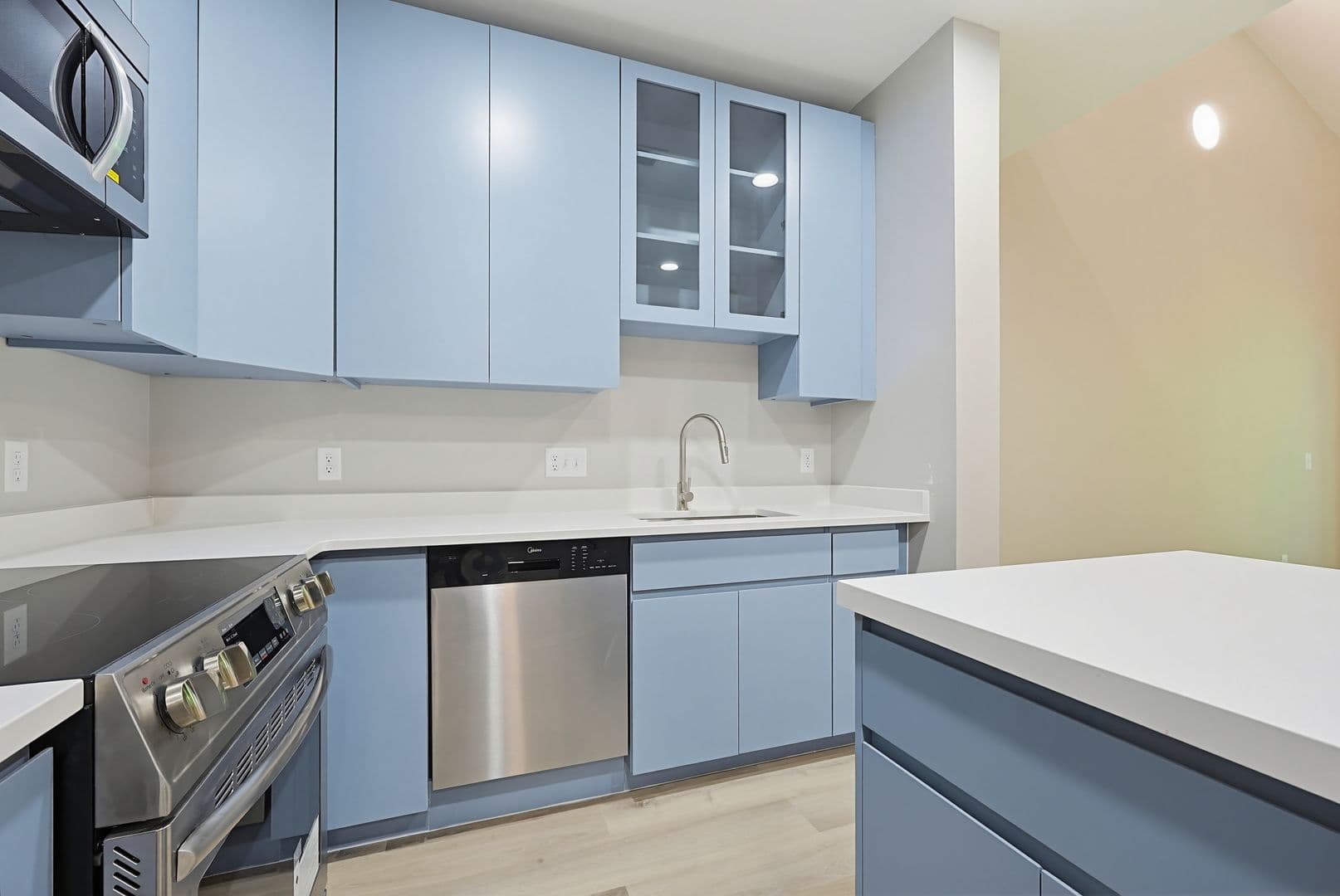Franklin Apartment: 230 East Central Street
