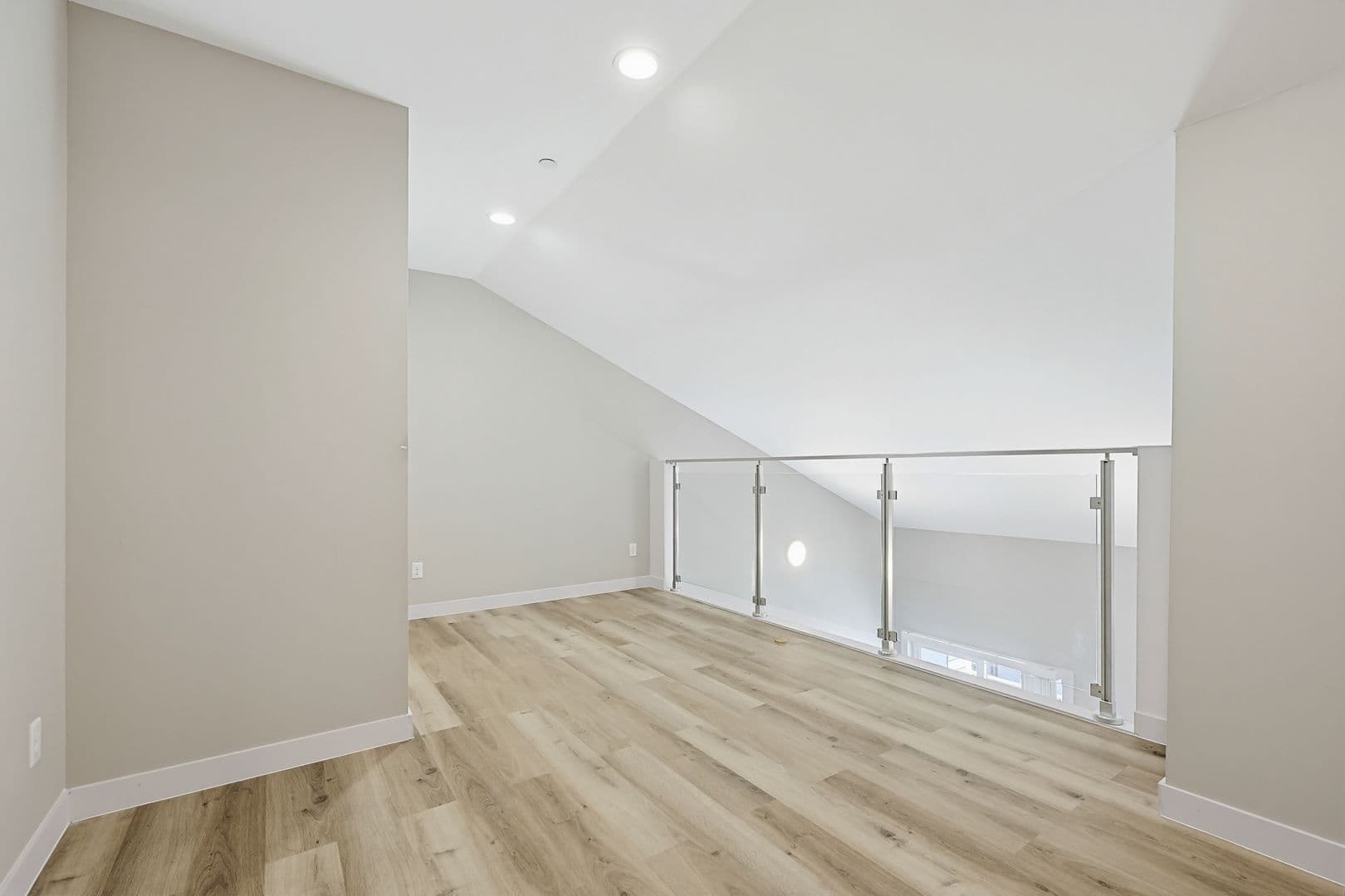 Franklin Apartment: 230 East Central Street