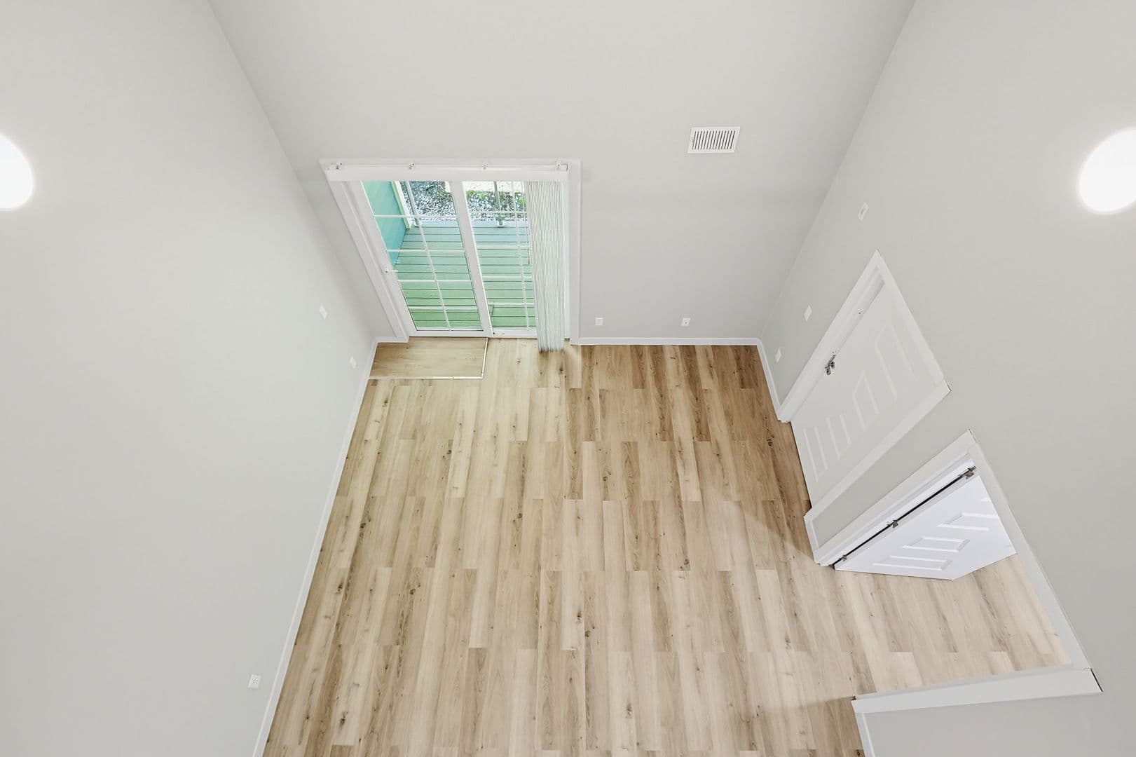 Franklin Apartment: 230 East Central Street