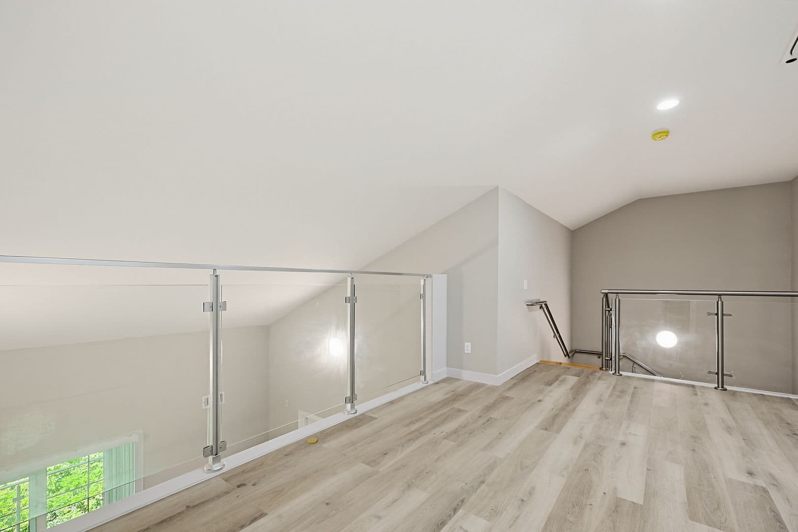 Franklin Apartment: 230 East Central Street