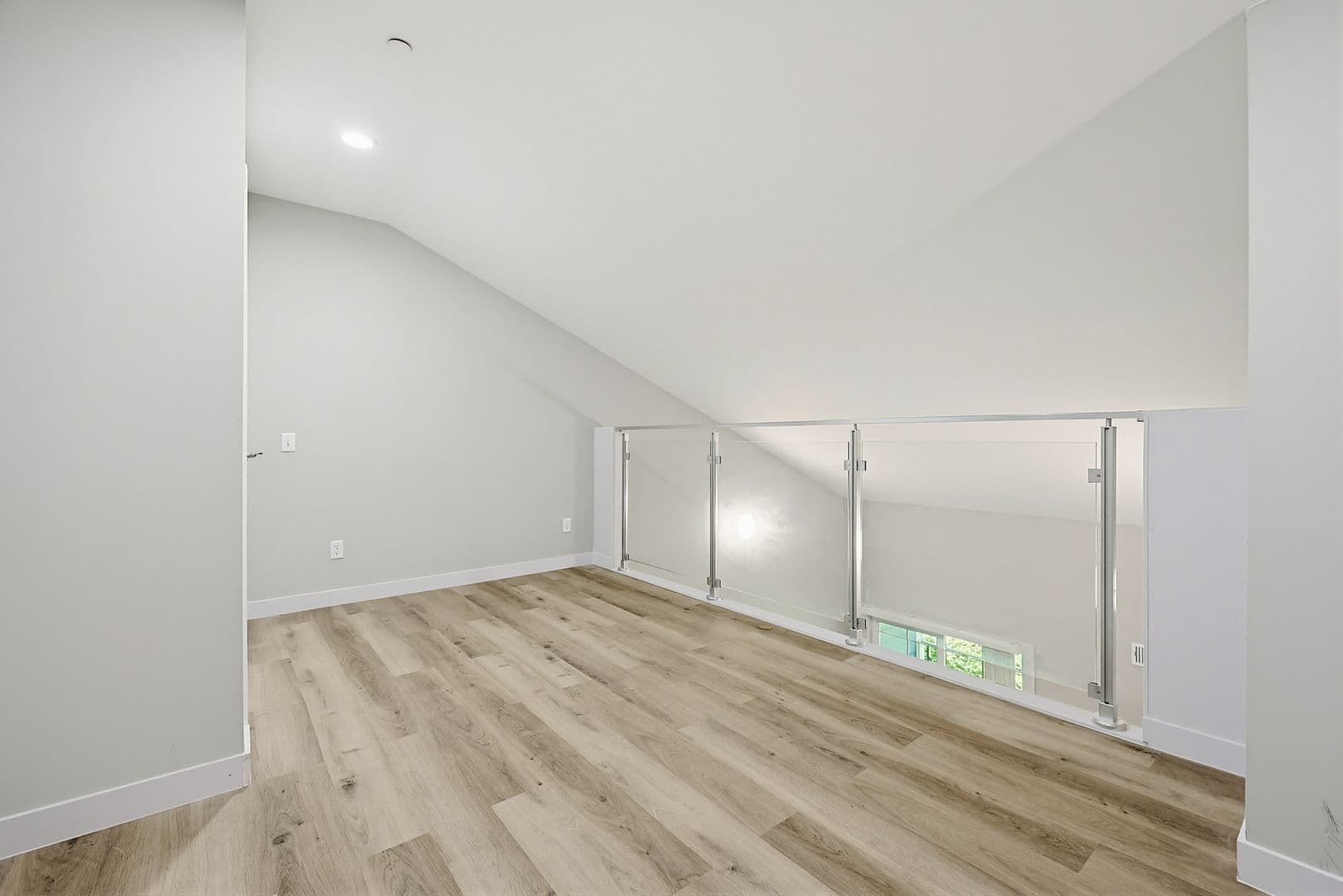 Franklin Apartment: 230 East Central Street
