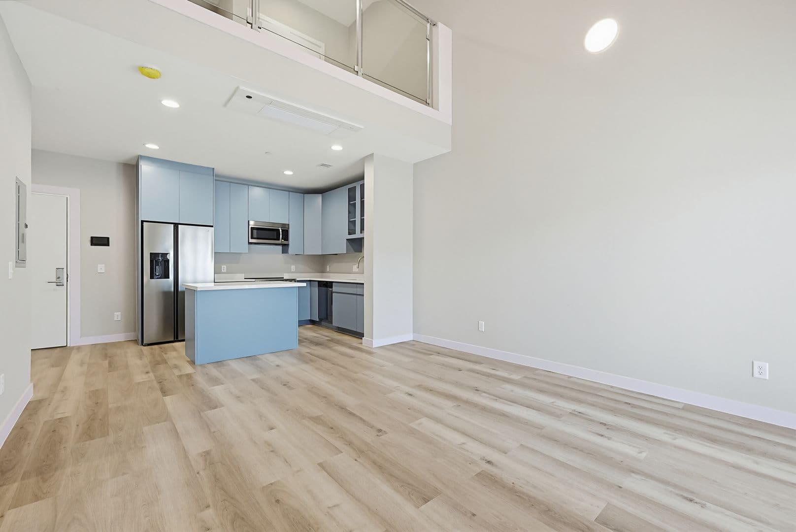 Franklin Apartment: 230 East Central Street