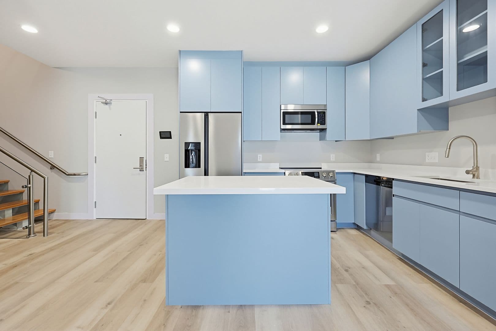 Franklin Apartment: 230 East Central Street