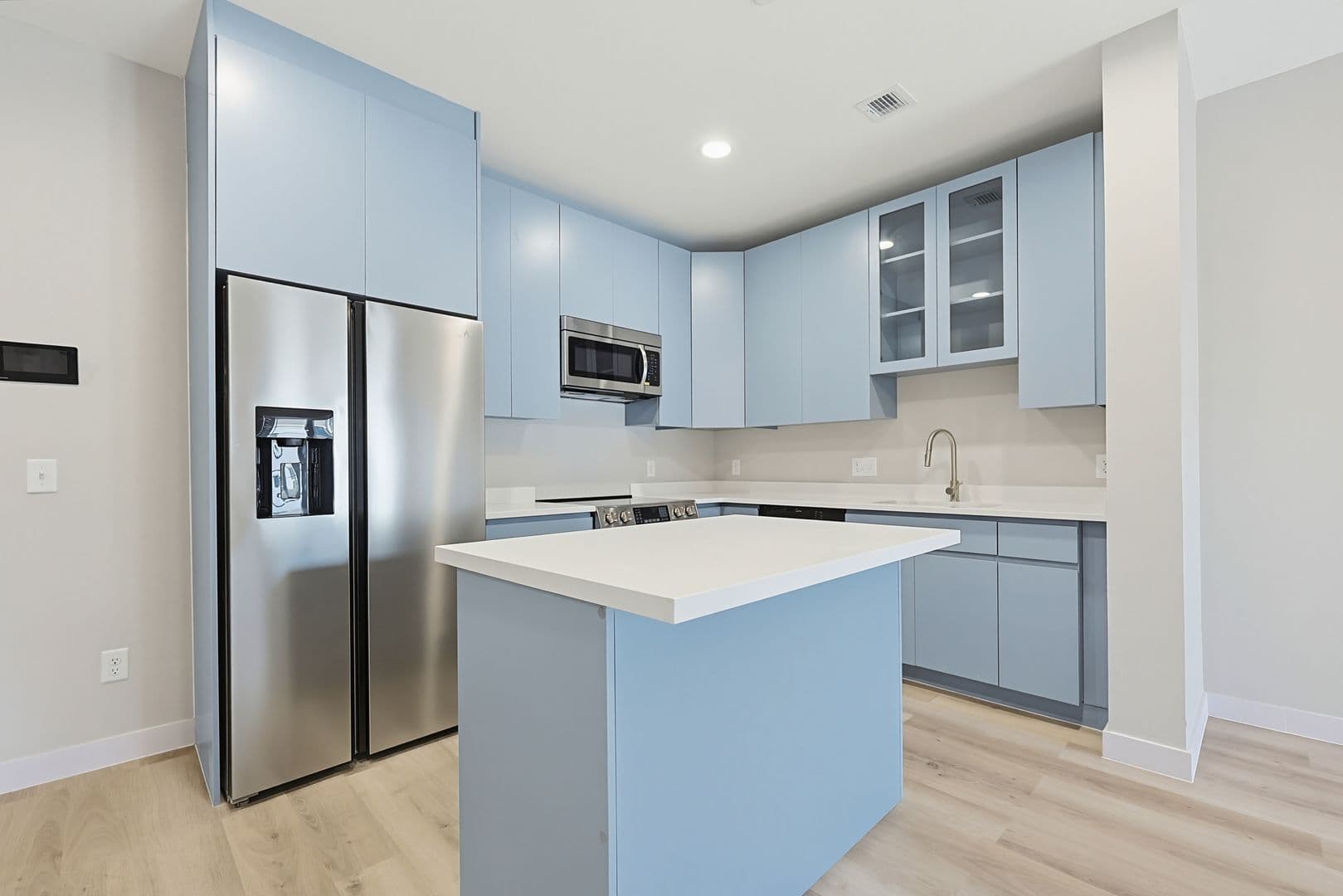 Franklin Apartment: 230 East Central Street