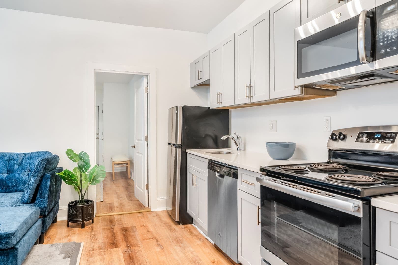 Philadelphia Apartment: 4300-4322 Chestnut Street