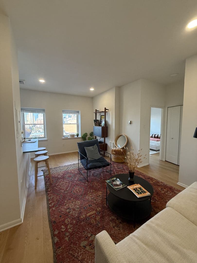 Philadelphia Apartment: 829 Spruce Street