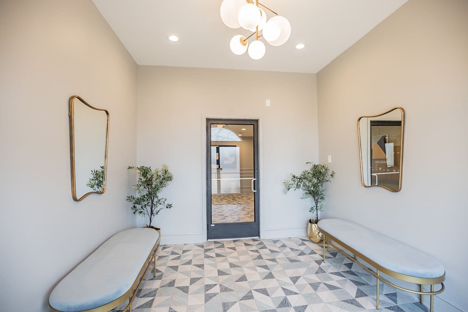 Philadelphia Apartment: 801 South 47th Street