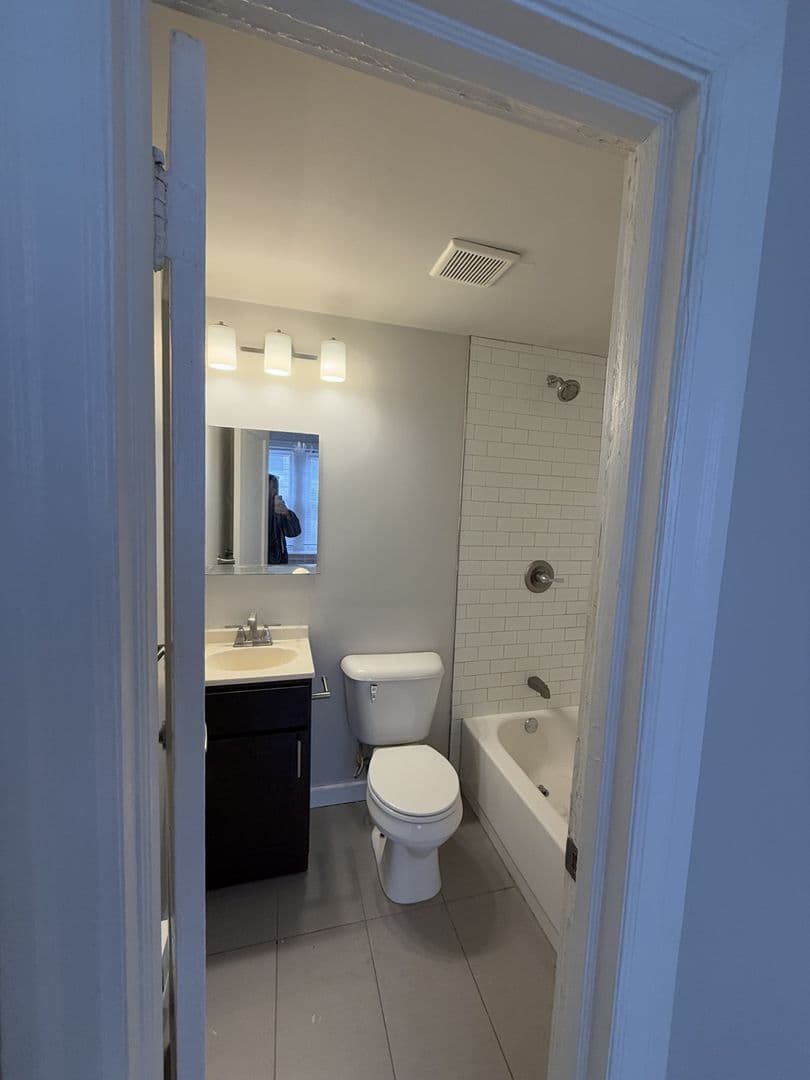 Philadelphia Apartment: 4605-4611 Chester Avenue