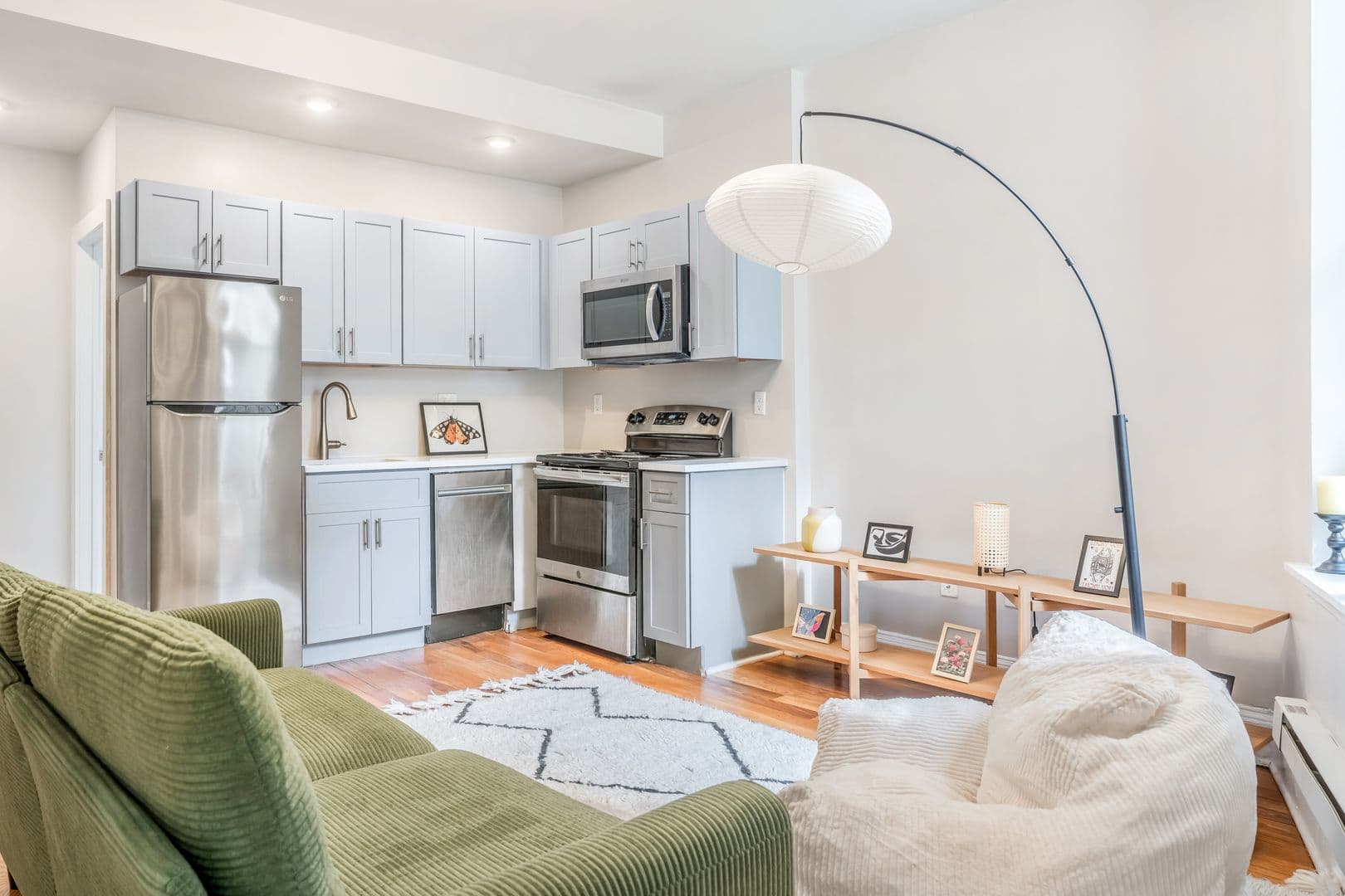 Philadelphia Apartment: 4300-4322 Chestnut Street