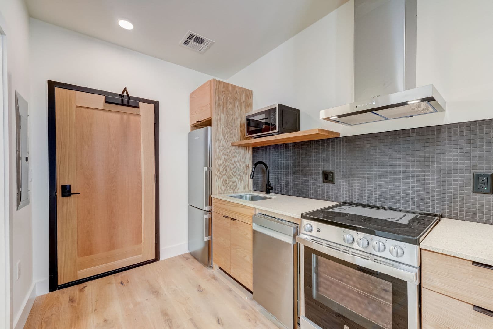 Philadelphia Apartment: 1701 N 2nd Street