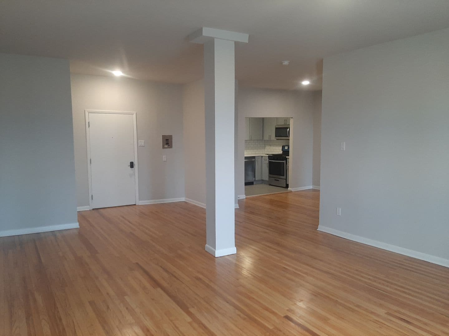 Philadelphia Apartment: 801 South 47th Street