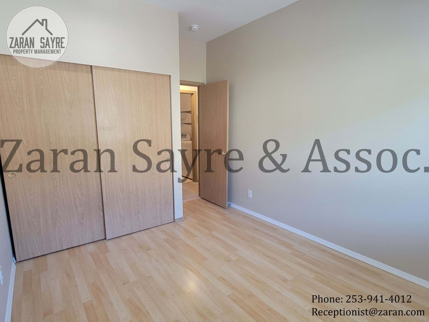 Kent Condo: 22102 42nd Ave S #202