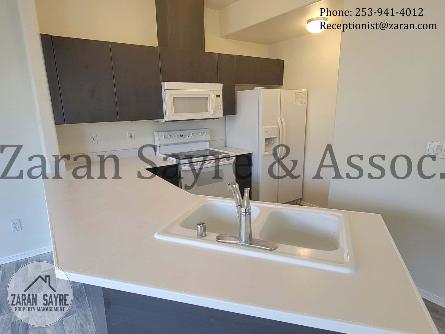 Milton Townhome: 2752 Comet Street