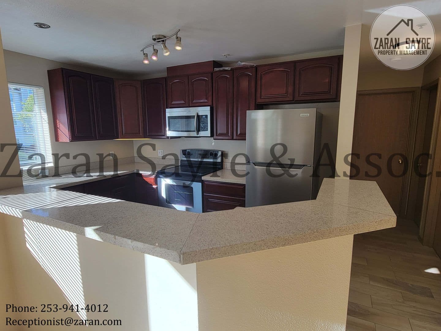 Kent Condo: 22102 42nd Ave S #202