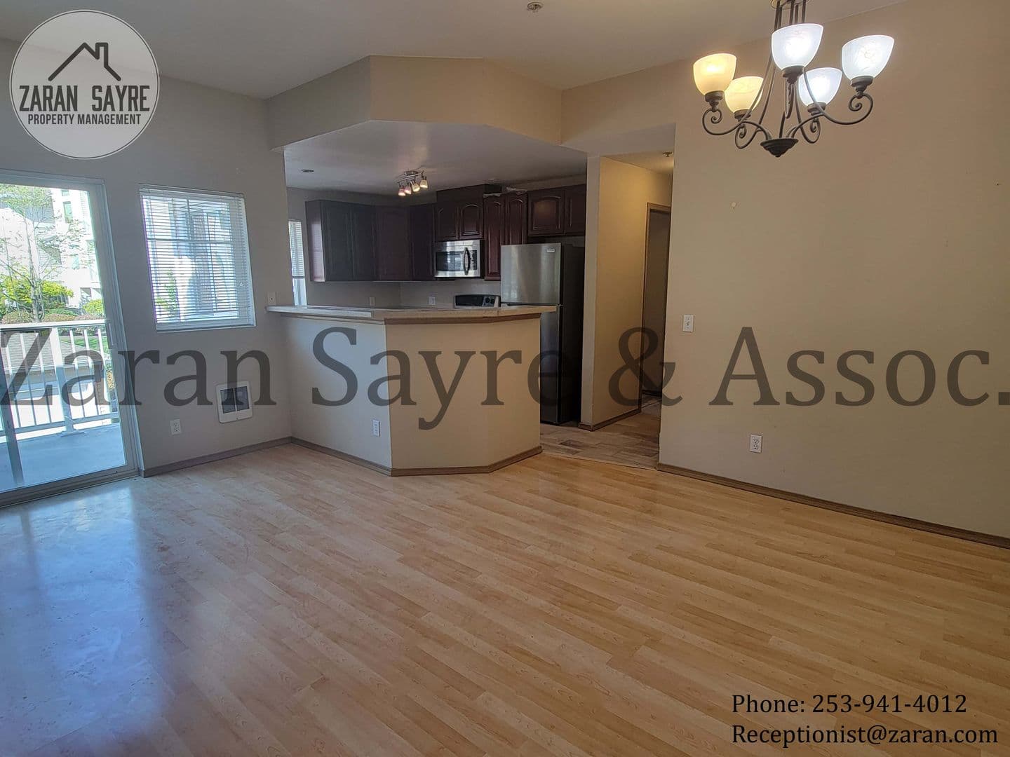 Kent Condo: 22102 42nd Ave S #202