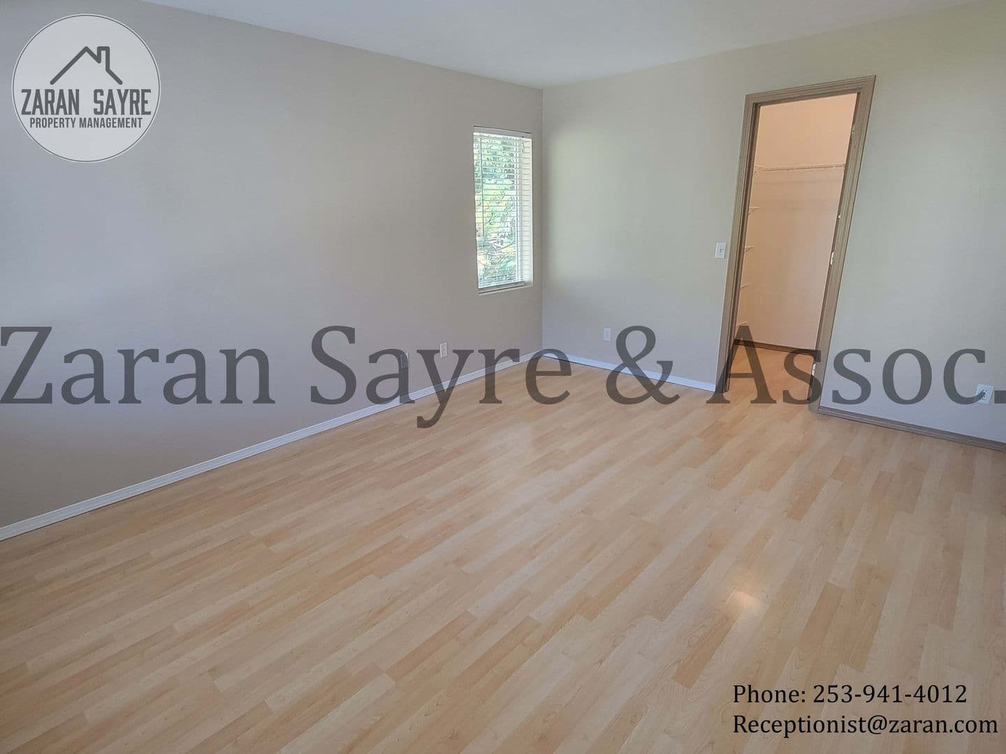 Kent Condo: 22102 42nd Ave S #202