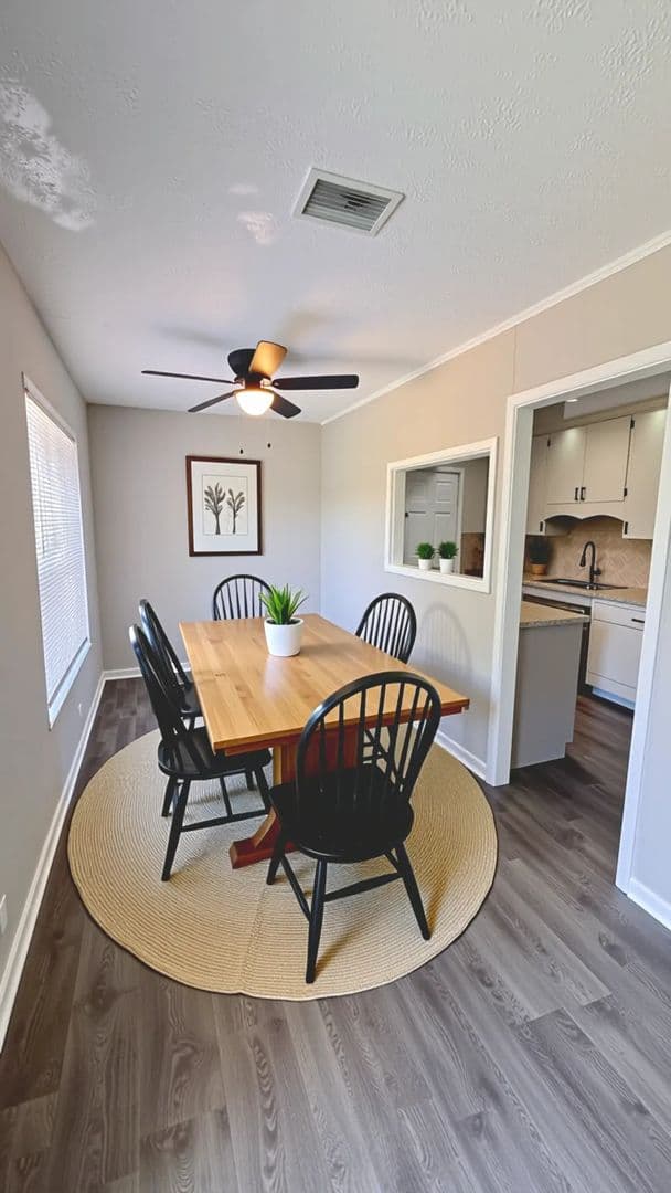 Jacksonville Apartment: 2260 University Blvd North