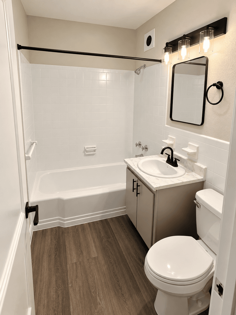 Augusta Apartment: 1002 Greene St #3