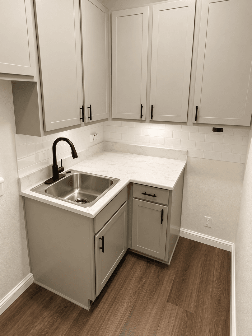 Augusta Apartment: 1002 Greene St #3