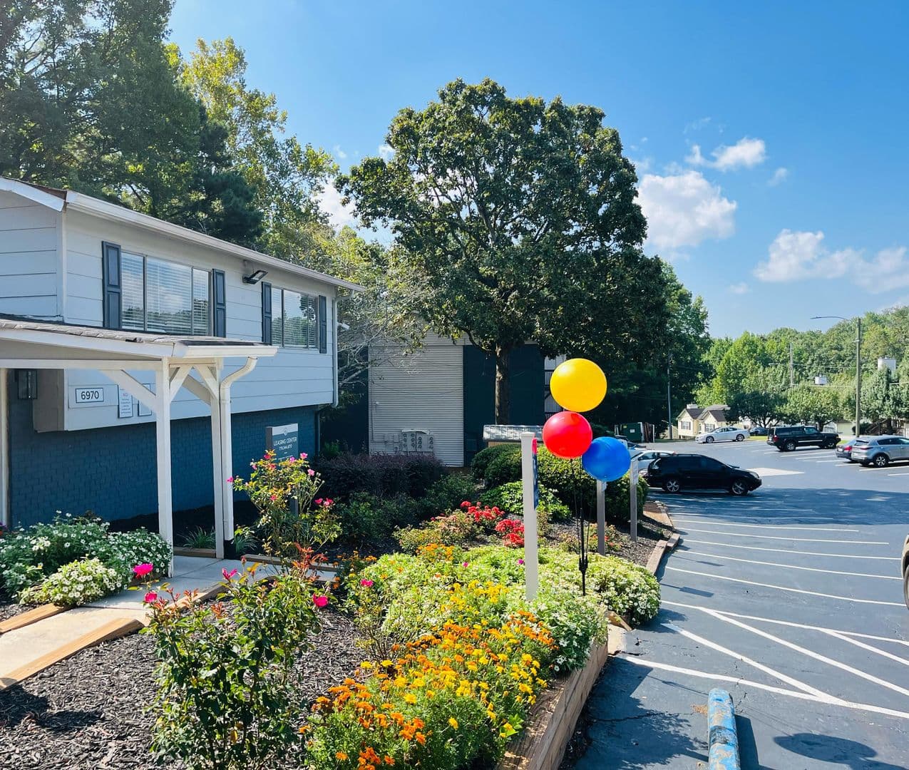 Austell Apartment: 6970 Shenandoah Trail