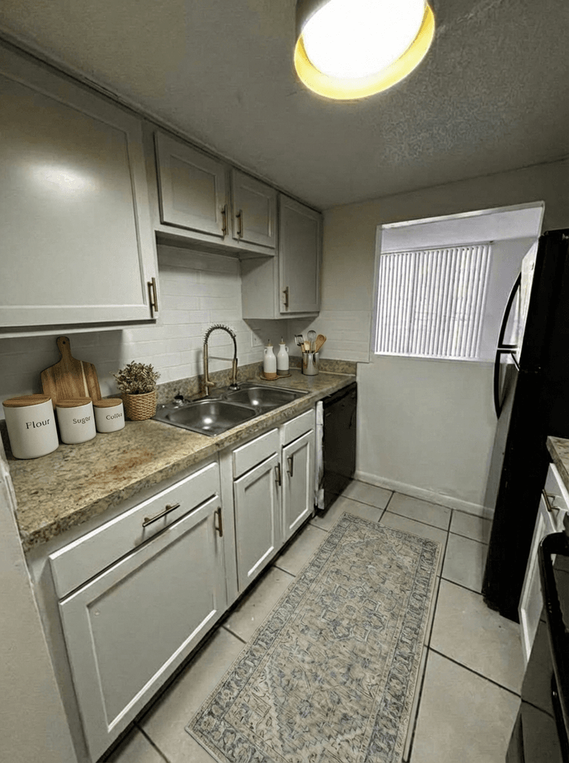 Jacksonville Apartment: 5708 Justina Terrace