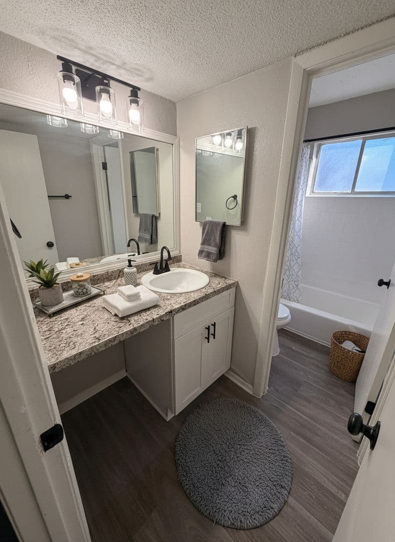 Decatur Apartment: 3626 Midway Road