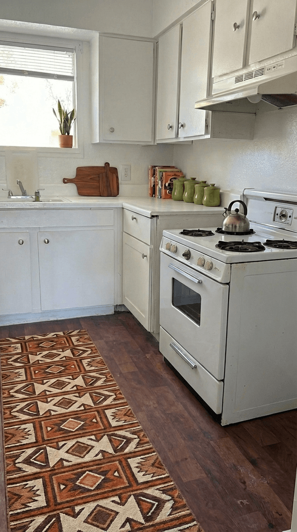 Jacksonville Apartment: 6100 Arlington Expy