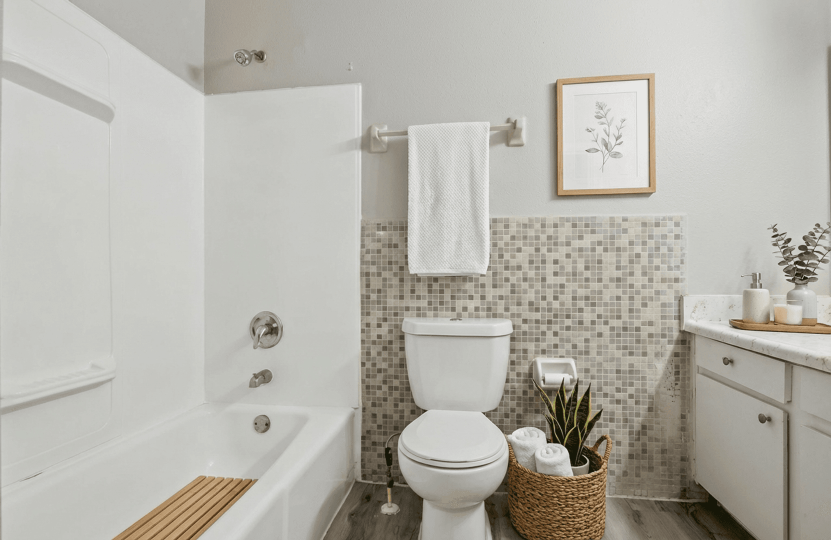 Jacksonville Apartment: 6100 Arlington Expy
