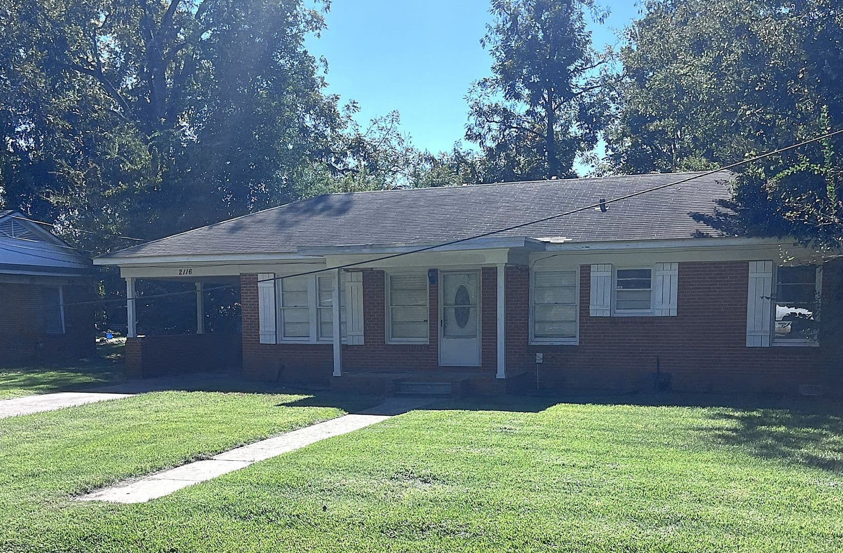 Alexandria House: 2116 Madeline Drive
