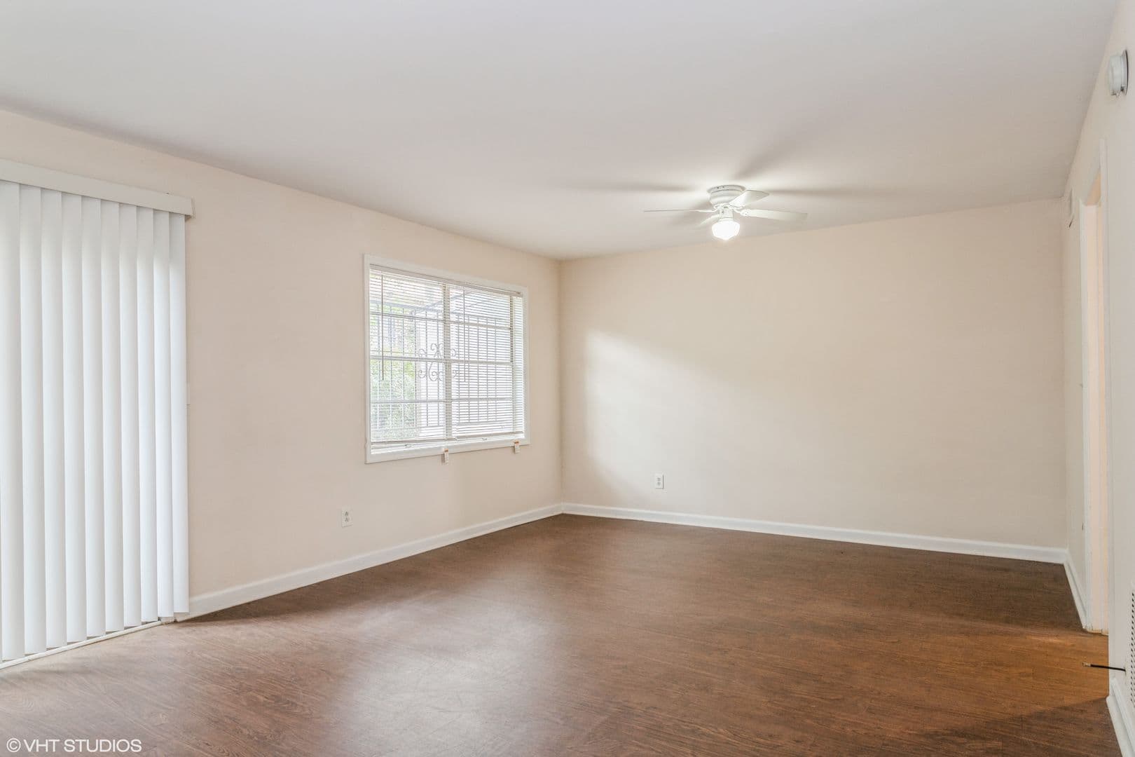 Atlanta Apartment: 2400 Campbellton Road SW