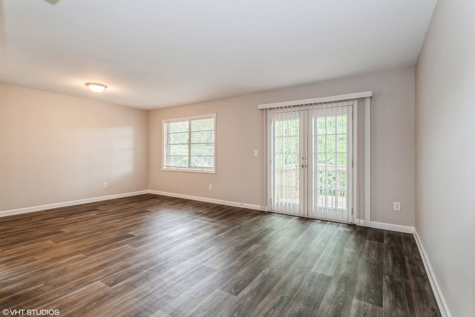 Atlanta Apartment: 2400 Campbellton Road SW