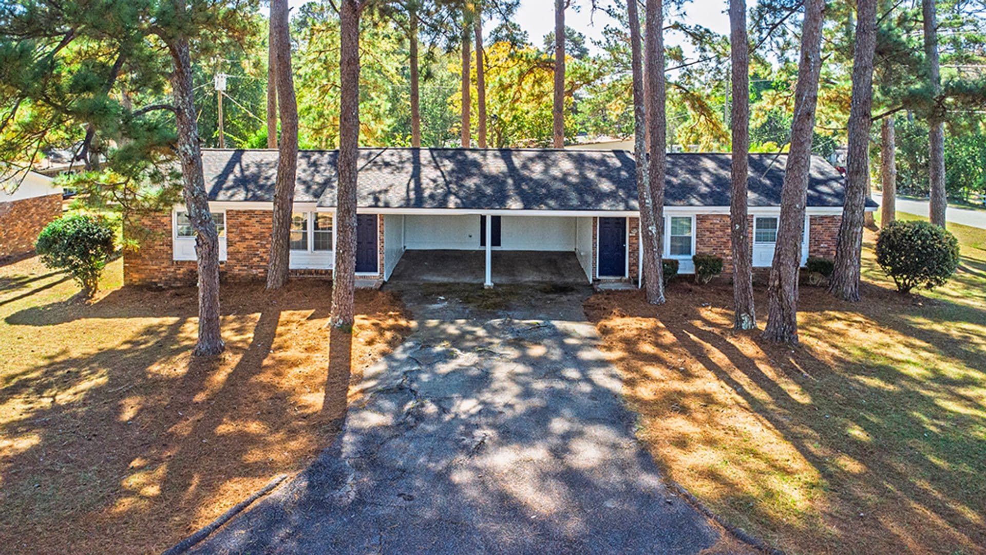 Warner Robins Apartment: Blue Pines Apartments