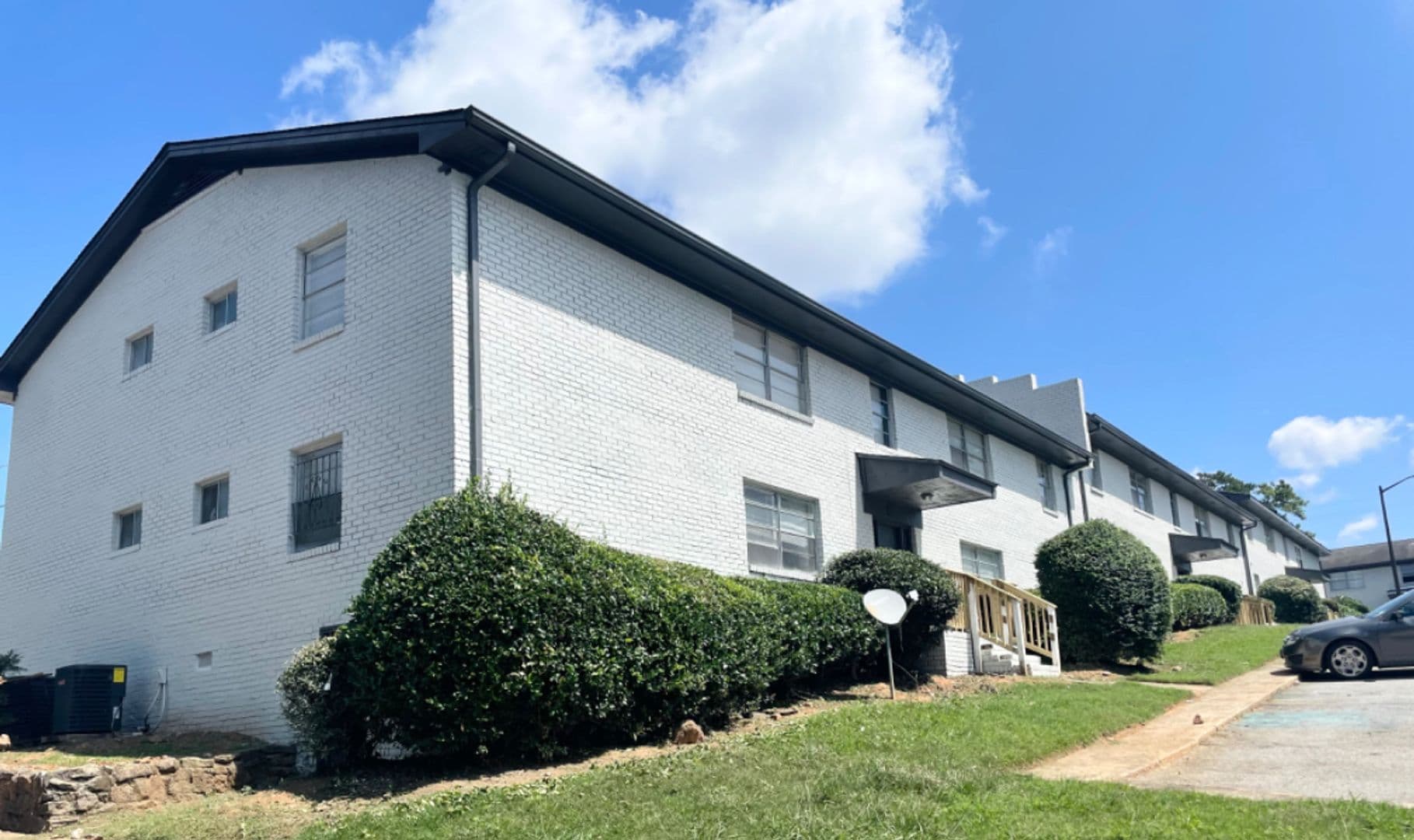 Atlanta Apartment: 2400 Campbellton Road SW