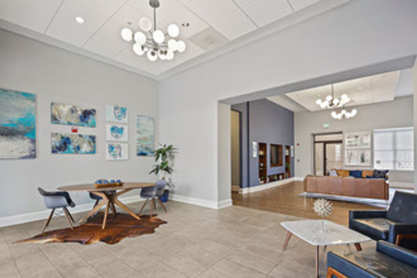 Baltimore Apartment: 301 West Franklin Street