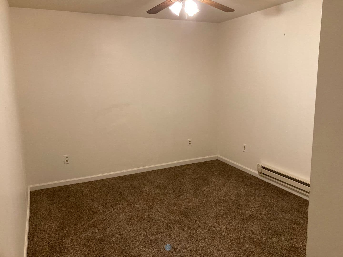 Sharpsville Apartment: 100 W Ridge Ave