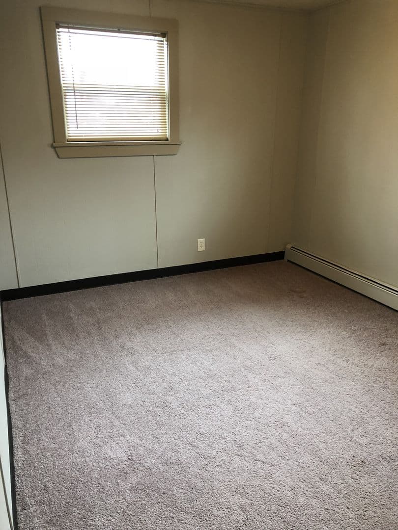 Conneaut Lake Apartment: 290-330 N Third St