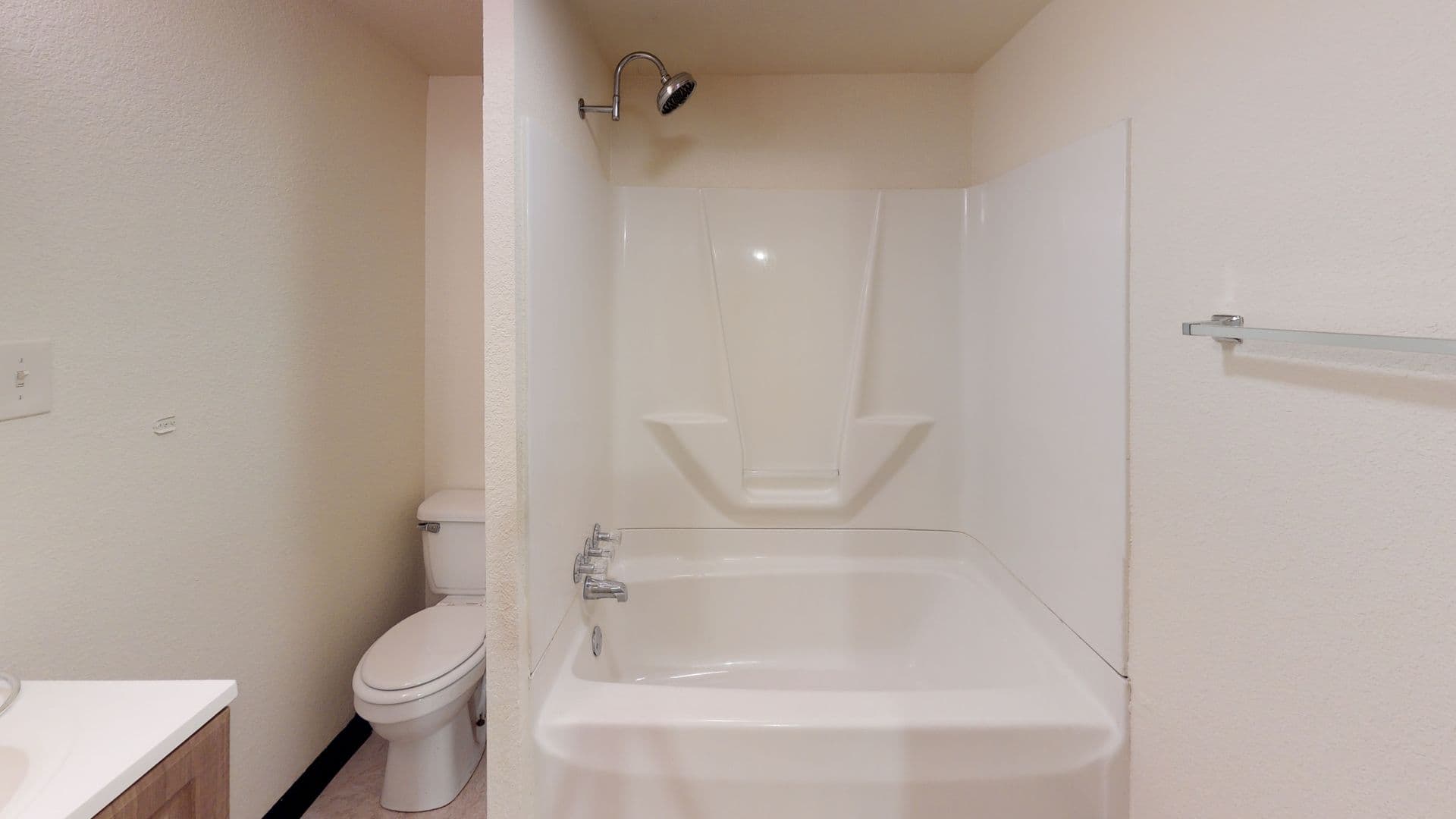 Meadville Apartment: 464 Poplar