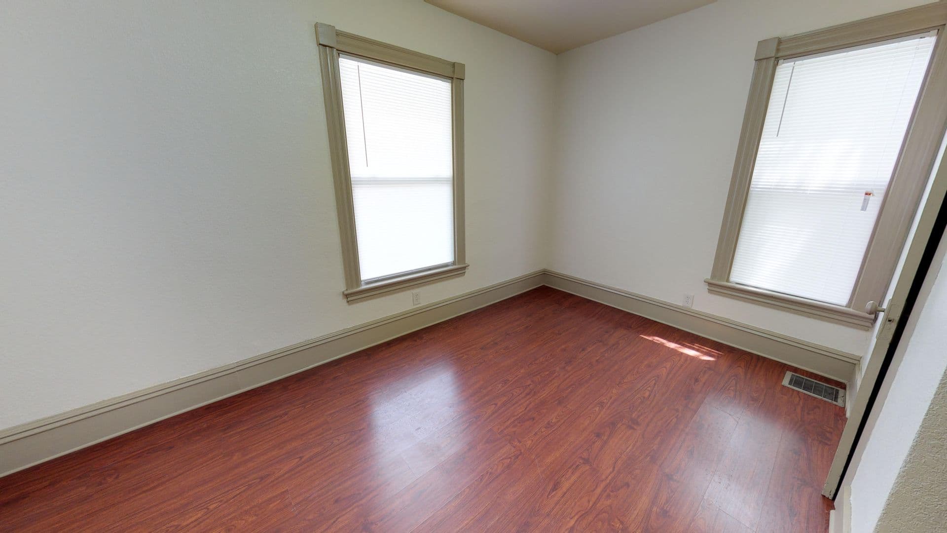 Meadville Apartment: 464 Poplar