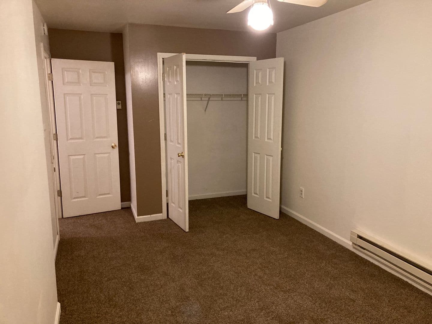 Sharpsville Apartment: 100 W Ridge Ave